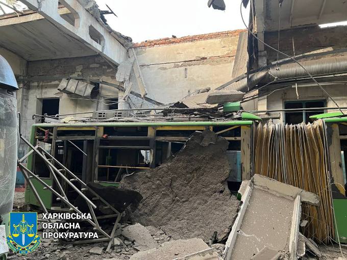 Прокуратура розслідує атаку дронів по депо в Харкові